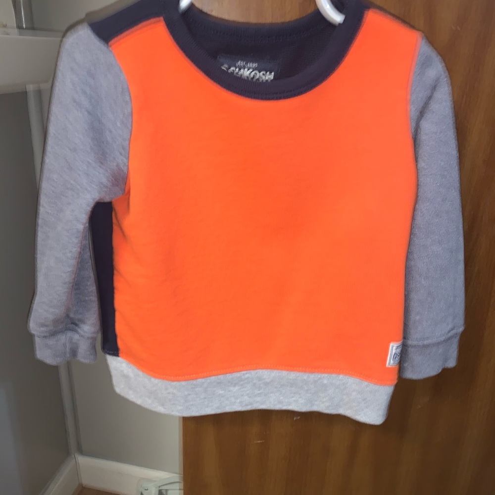 Oshkosh pullover